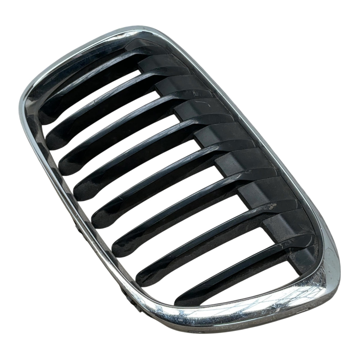 BMW X1 Front Right Bumper Kidney Grille F48 2015-2019 Genuine 7383363 186675-10