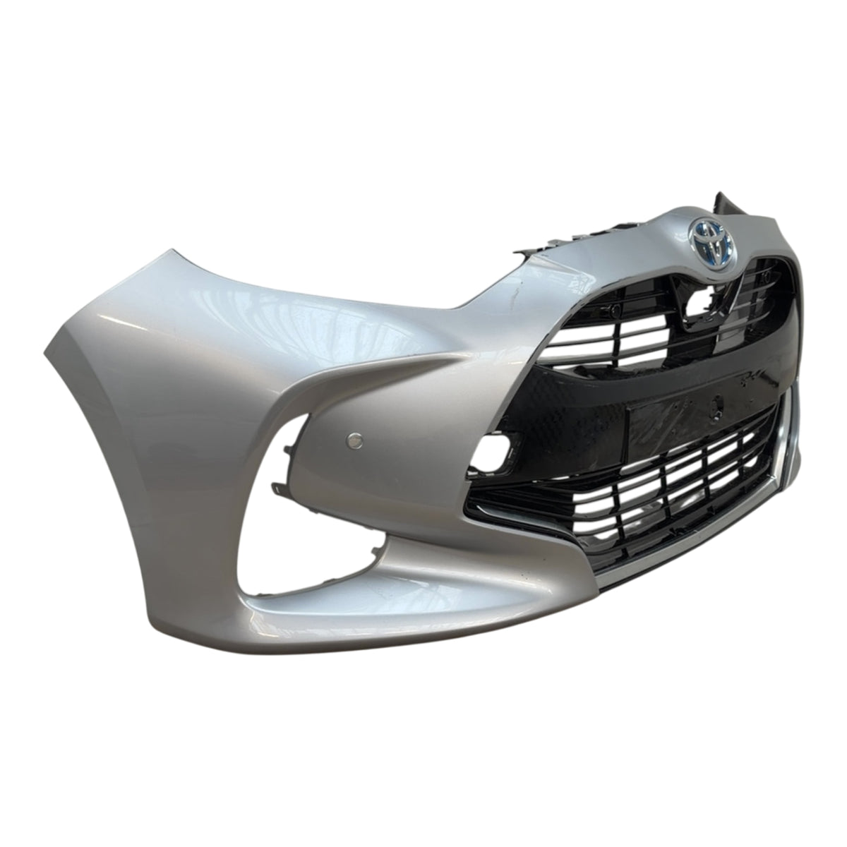 Toyota Yaris front bumper 2020-2024 Hatchback Genuine Used 52119-K0050