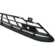 Load image into Gallery viewer, Nissan Qashqai front bumper lower grill 2024-2026 Genuine Used 62026HN*0A
